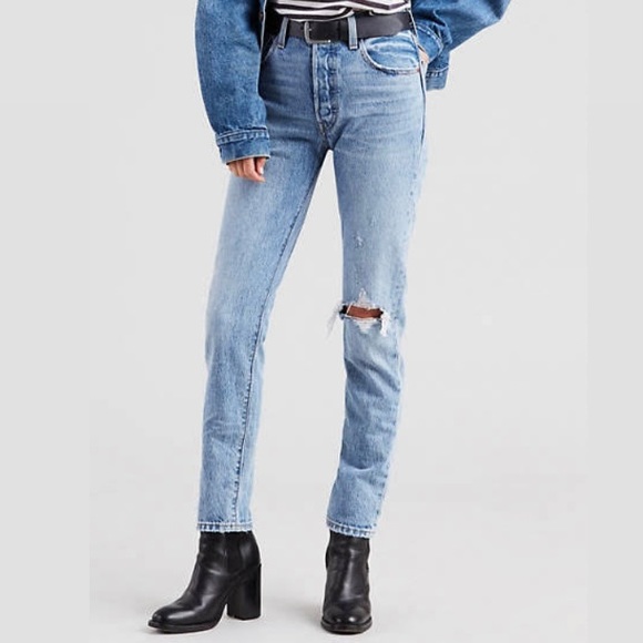 Levi's Denim - Levi’s 501 high-waisted light-wash distressed jeans. 💙